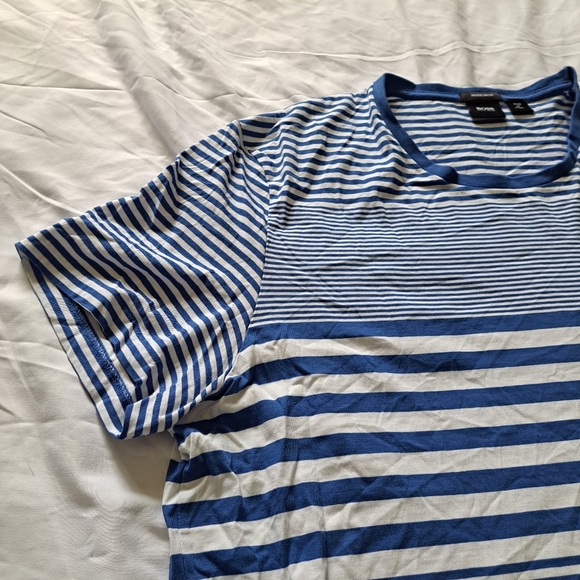 Hugo Boss | Blue & white striped regular fit ment short sleeve t shirt - Picture 4 of 11